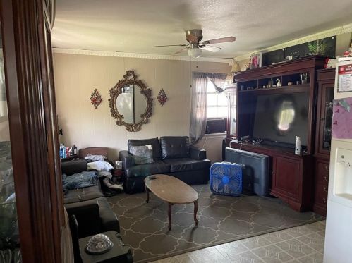 1123 Denfield St, Austin TX  78721-2537 exterior