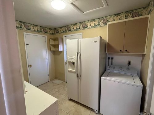 7721 Easter Pl, Englewood CO 80112-1735 exterior