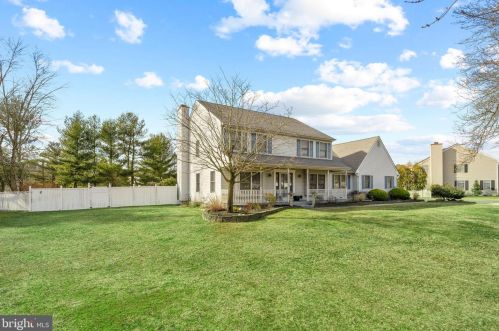 205 Meadowview Ct, Harrison Township, NJ 08062-9460