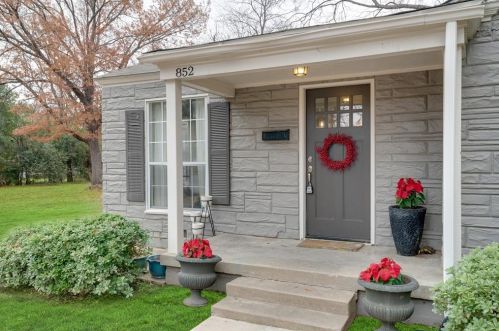 852 Northwood Rd, Fort Worth TX  76107-1068 exterior