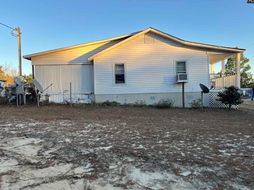 1682 James West Rd, Cassatt, SC 29032-9308