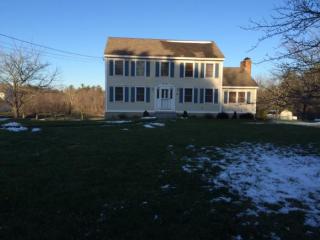 28 High Range Rd, Londonderry, NH 03053-3122