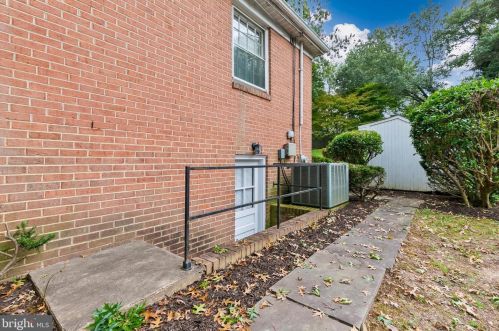 4 Locksley Ct, Silver Spring MD 20904-6321 exterior