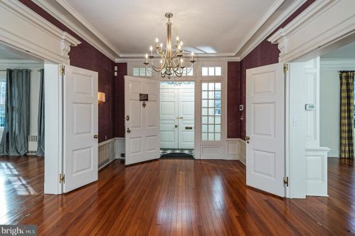 151 Library Pl, Princeton, NJ 08540-3019