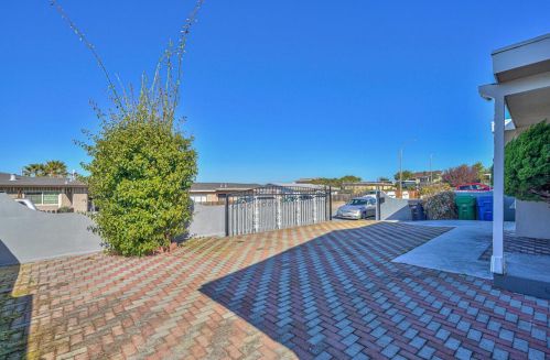 1674 Harding St, Seaside, CA 93955-4531