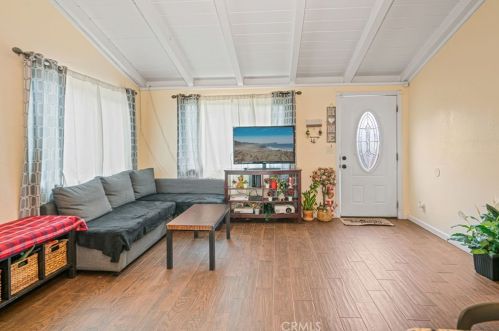 3415 Torrey St, Riverside CA  92503-5118 exterior