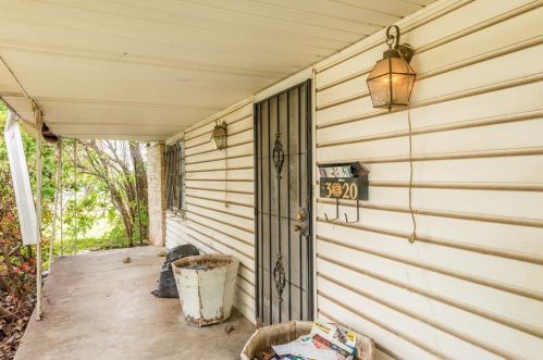 3320 Tex Blvd, Fort Worth TX  76116-4228 exterior