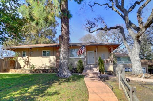 8217 Finisterre Ct, Fair Oaks, CA 95628-7613