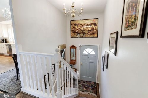 1726 Court Petit, Mc Lean VA  22101-5453 exterior