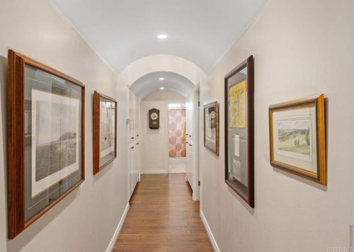 3433 Royal Rd, Vista CA  92084-6616 exterior