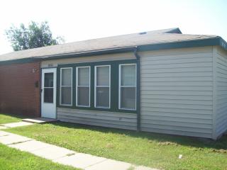 1302 Minnesota Ave, Wichita KS  67214-2642 exterior