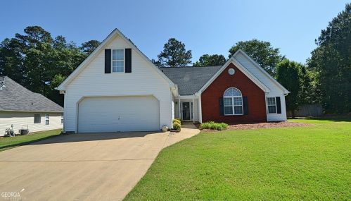 453 Bradford Place Ln, Loganville, GA 30052-8996