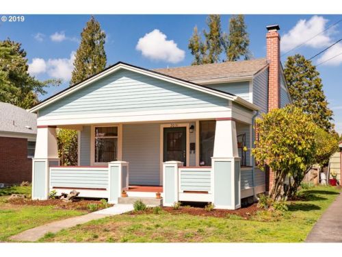 2031 Dekum St, Portland OR  97217-1631 exterior