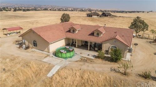 34700 Willow Dr, Raymond, CA 93653-9553