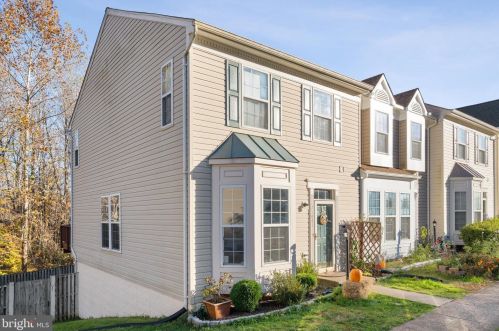 15043 Galapagos Pl, Woodbridge VA  22193-5843 exterior