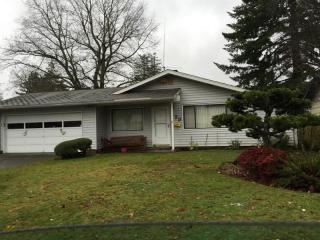 423 167th Ave, Portland, OR 97233-4211
