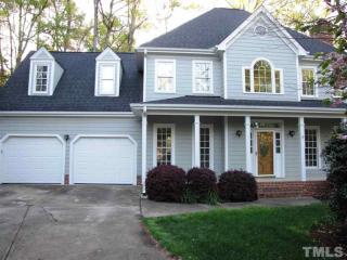 105 Parkbrook Cir, Cary, NC 27519-7535