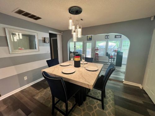 6664 Saganaw Dr, Rex GA 30273-2227 exterior