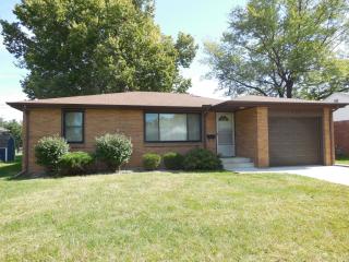 1504 8th St, Pekin, IL 61554-2105