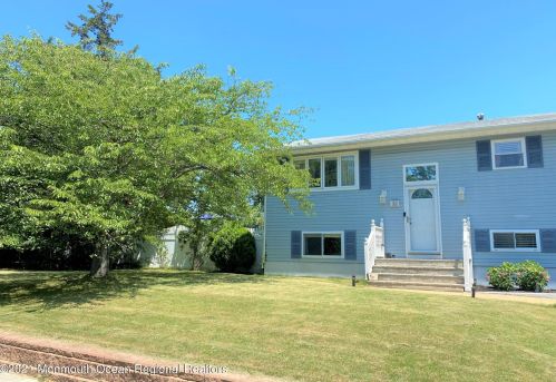 32 Castle Ave, Jackson Twp, NJ 08527-2512