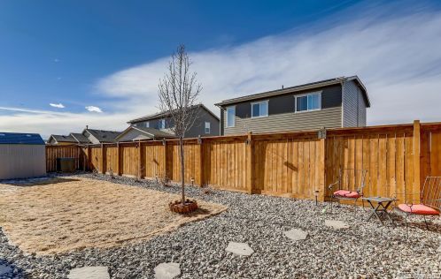 203 Kewaunee Way, Aurora CO 80016-4327 exterior
