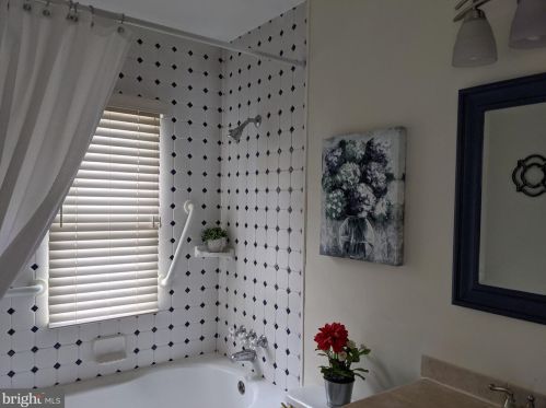 280 Ridgeview Rd, Princeton NJ  08540-7668 exterior