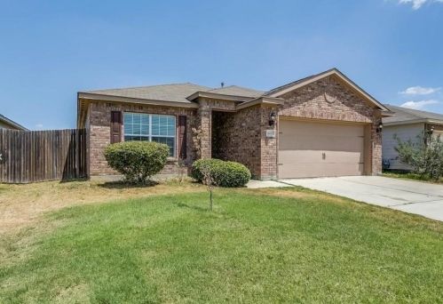 600 Noble Grove Ln, Fort Worth TX  76140-7537 exterior