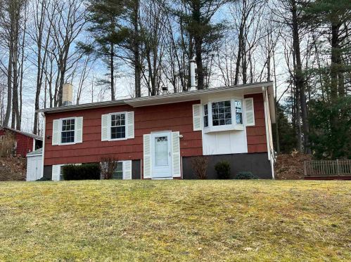 157 Kennedy Dr, Keene, NH 03431-4829