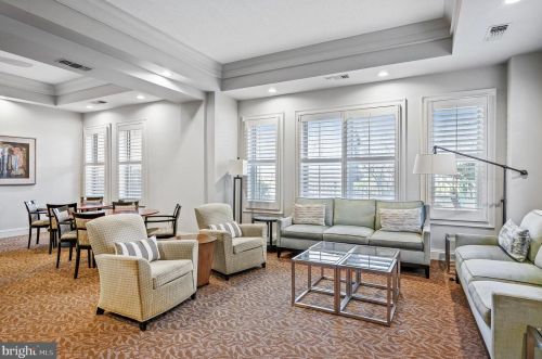 11776 Stratford House Pl, Herndon VA  20190-3380 exterior