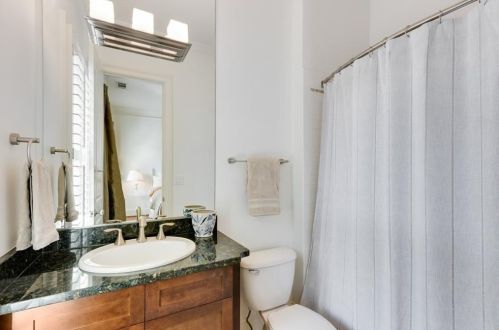 206 Montag Cir, Atlanta GA  30307-5504 exterior