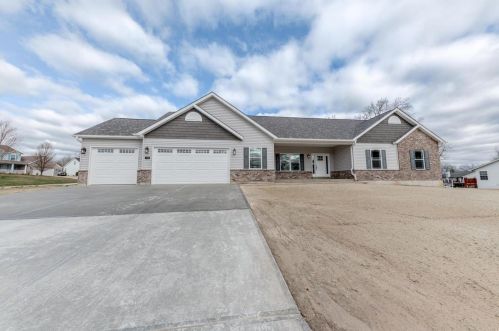 166 Bluffview Dr, Old Alexandria, MO 63379