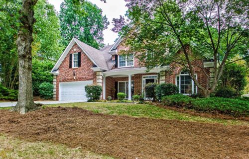 31 Briar Grv, Newnan, GA 30265-3333