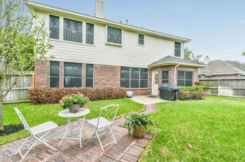 7035 Clustering Oak Ct, Richmond TX 77407-0822 exterior