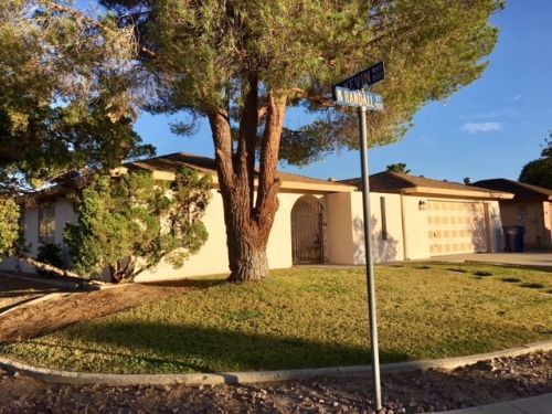 520 Randall St, Ridgecrest, CA 93555-3306