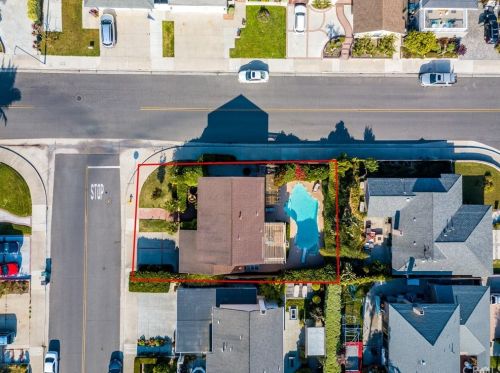 6932 Vista Del Sol Dr, Huntington Beach, CA 92647-6656