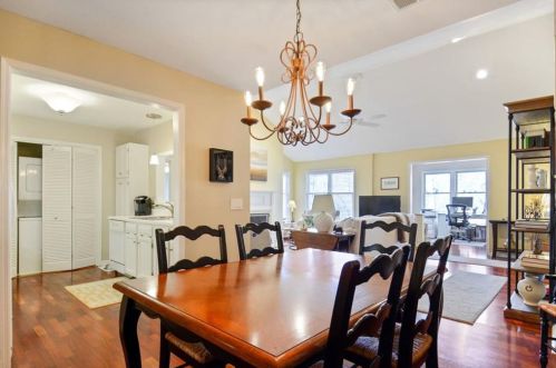 1011 Camden Ct, Atlanta GA  30327-4276 exterior
