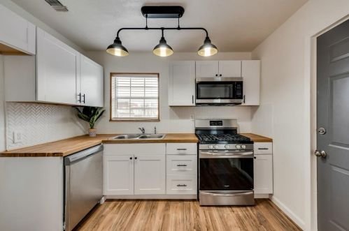 2728 Ryan Ave, Fort Worth TX  76110-3028 exterior