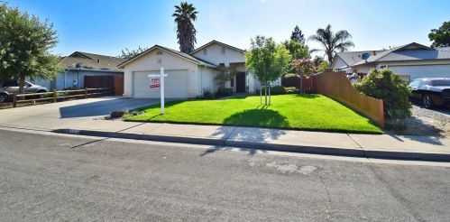 733 Fantasy Ln, Modesto, CA 95351-4359