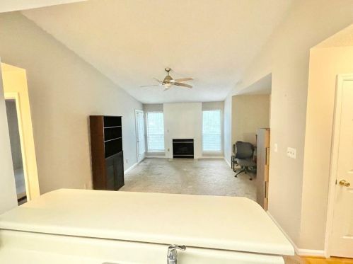 423 Granville Ct, Atlanta GA  30328-3439 exterior
