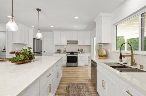 10272 Shadyridge Dr, Santa Ana CA  92705-1567 exterior