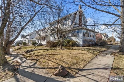 38 Palisade Ave, Bogota, NJ 07603-1825