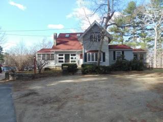 5 Beach Rd, Hampstead, NH 03841-5107