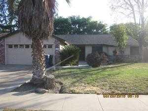 1120 Brentwood St, Tulare, CA 93274-7317