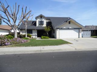 1295 Saginaw Ave, Clovis, CA 93612-5822
