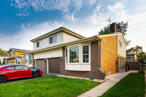 9244 Dee Rd, Des Plaines, IL 60016-4254