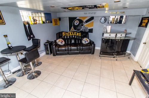 239 Fariston Dr, Philadelphia PA 19120-1007 exterior