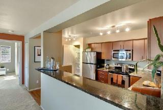 545 201st Ave, Beaverton OR  97006-6411 exterior