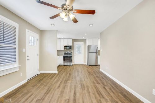2823 Horse Shoe Dr, Atlanta GA  30316-4219 exterior