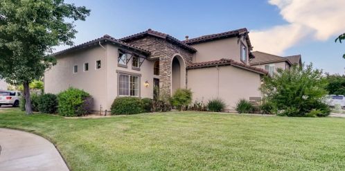 5521 Aspen Grove Ln, Elk Grove, CA 95757-8360