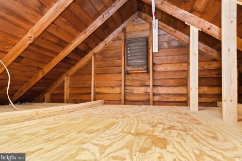 4962 Elm St, Shady Side MD 20764-9655 exterior